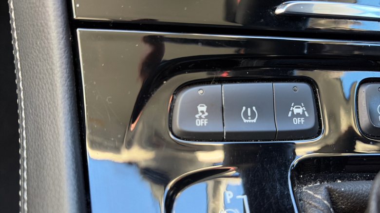 Vauxhall Grandland X 1.2 Turbo SRi Nav 5dr Auto Petrol Hatchback